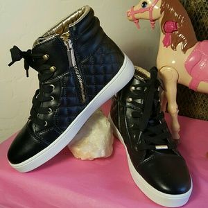 Girls Michael Kors High top shoes NWOT